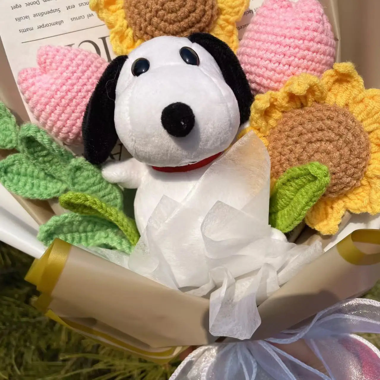 Snoopy Plush Valentine's Day Bouquet