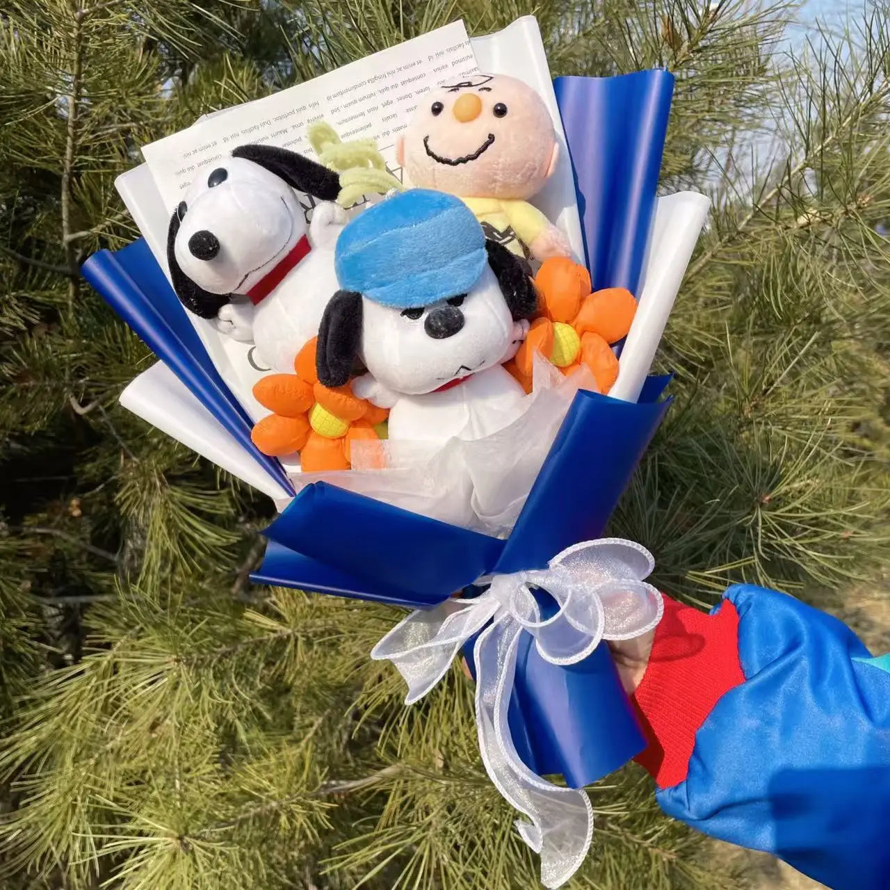 Snoopy Plush Valentine's Day Bouquet 35cm 1